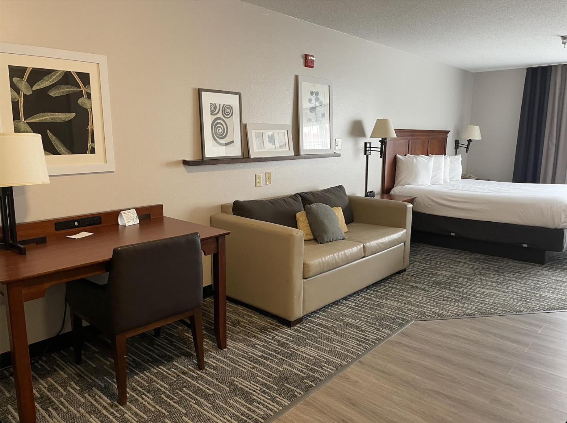 Harmony Inn & Suites Fort Dodge Exterior foto